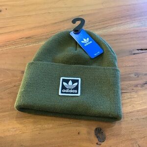 💦 New Olive Green Unisex Adidas Beanie 🎯